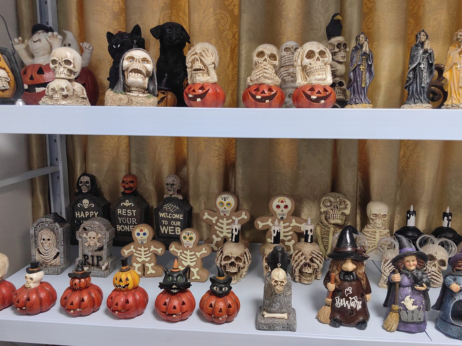 Custom resin craft product by Xinyang Crafts
